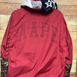 AAPE by ABATHING  APE Hooded WINDBREAKER red with camo snap up